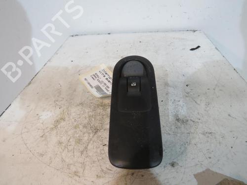 Used Right front window switch RENAULT SCÉNIC II (JM0/1_) [2003-2010]  25084112