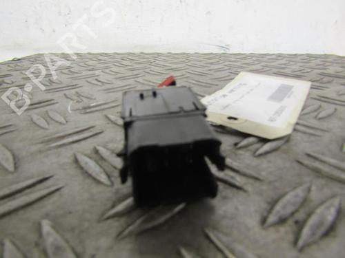 Used Warning switch Warning switch VW PASSAT B6 (3C2) 1.9 TDI (105 hp) 25107948 25107948