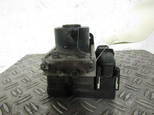 Used ABS pump FORD FIESTA VI (CB1, CCN) 1.6 TDCi (90 hp) 25108061