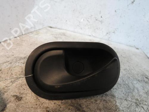 Used Front left interior door handle RENAULT SCÉNIC II (JM0/1_) 1.5 dCi (JM1E, JM16) (106 hp) 25067078