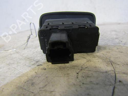 Used Right front window switch Right front window switch CITROËN C5 II Break (RE_) 2.0 HDi (RERHRH) (136 hp) 25064272 25064272
