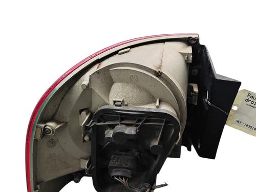 Used Right taillight Right taillight VW TOUAREG (7LA, 7L6, 7L7) 2.5 R5 TDI (174 hp) 25060966 25060966