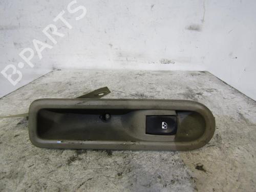 Used Left rear window switch RENAULT CLIO III (BR0/1, CR0/1) 1.5 dCi (BR17, CR17) (86 hp) 25090259