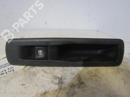Used Right rear window switch Right rear window switch RENAULT LAGUNA III (BT0/1) 1.5 dCi (BT00, BT0A, BT0T, BT1J) (110 hp) 10598040 10598040