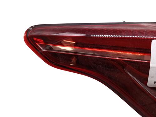 right-tailgate-light-renault-clio-v-b7_-2019-27205152 main image