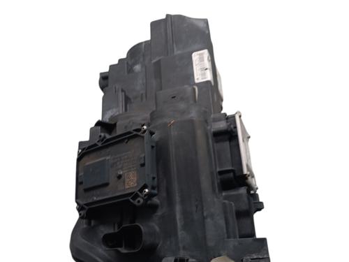 Right headlight VW TOURAN (1T3) 2.0 TDI | BP29759830C29 