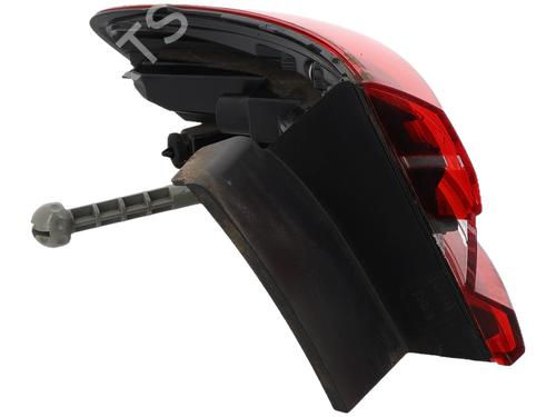 right-taillight-renault-clio-v-b7_-2019-36059877 main image