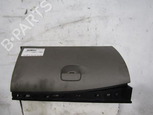 Used Glove box RENAULT MEGANE III Hatchback (BZ0/1_, B3_) 1.5 dCi (BZ0C) (90 hp) 25070406