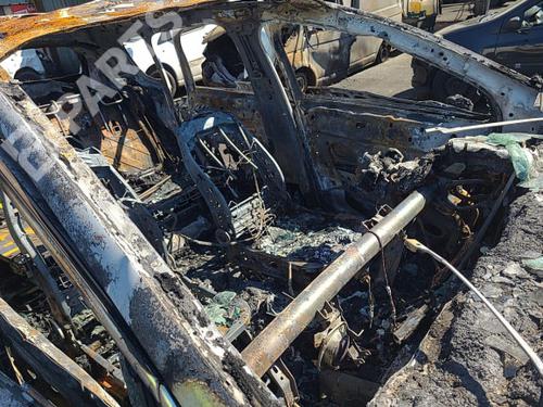 Expansion tank PEUGEOT 3008 I MPV (0U_) 1.6 HDi | BP10577448C120  - Image 8