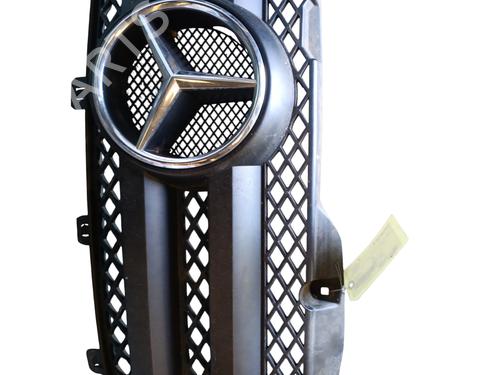 Used Grille Grille MERCEDES-BENZ SPRINTER 3,5-t Van (B906) 313 CDI (906.631, 906.633, 906.635, 906.637) (129 hp) 32671354 32671354