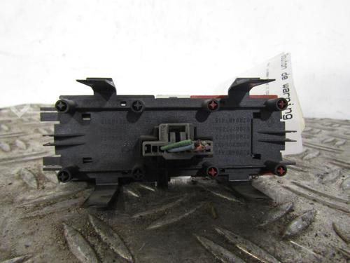 Used Warning switch Warning switch RENAULT MEGANE II (BM0/1_, CM0/1_) 1.5 dCi (BM1E, CM1E) (106 hp) 25069665 25069665