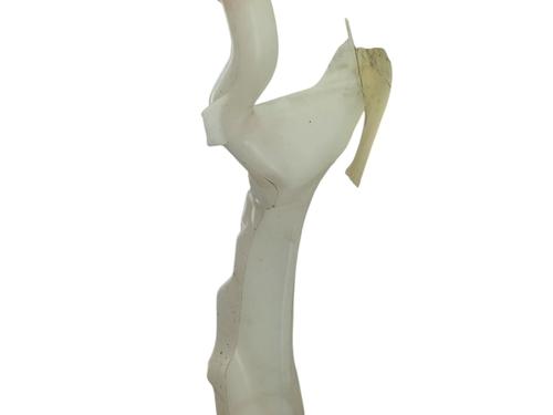 windscreen-washer-tank-renault-megane-iv-hatchback-b9amn_-2015-27409126 main image