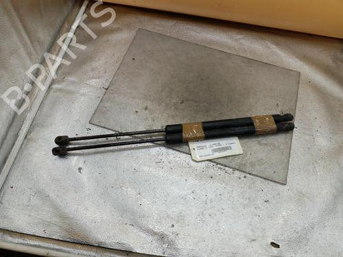Used Tailgate lift support MERCEDES-BENZ B-CLASS Sports Tourer (W245) B 180 CDI (245.207) (109 hp) 25089681