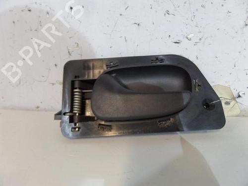 Used Rear left interior door handle RENAULT LAGUNA I (B56_, 556_) 1.6 16V (B568, B561) (107 hp) 25070514