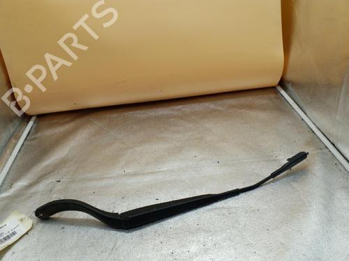 Used Front windshield wiper arm ALFA ROMEO MITO (955_) 1.6 JTDM (955AXC1B) (120 hp) 25089750