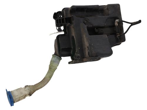 Used Windscreen washer tank Windscreen washer tank SKODA RAPID Spaceback (NH1) 1.6 TDI (115 hp) 39738458 39738458