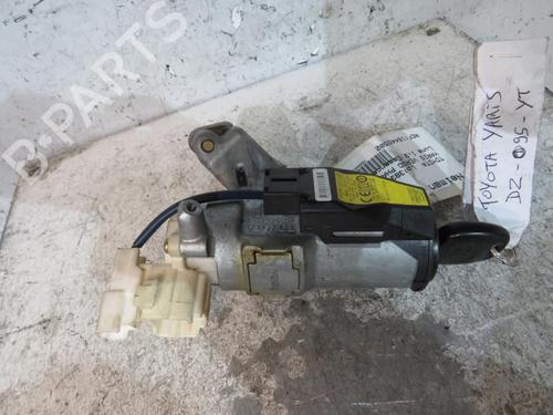 Used Ignition barrel TOYOTA YARIS VERSO (_P2_) [1999-2005]  25081169