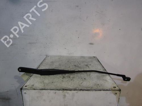 Used Front windshield wiper arm FORD FIESTA VI (CB1, CCN) 1.4 TDCi (68 hp) 25106216