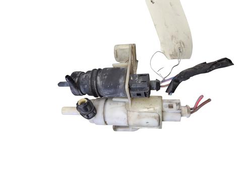 Used Washer pump Washer pump MERCEDES-BENZ CLS (C219) CLS 320 CDI (211 hp) 25061190 25061190