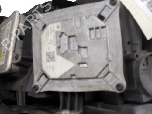 Lyskaster høyre AUDI A4 B8 (8K2) 2.0 TDI (143 hp) 30903358