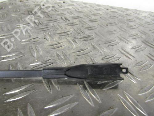 front-windshield-wiper-arm-opel-corsa-d-s07-2006-2007-2008-2009-2010-2011-2012-2013-2014-2015-25084844 main image