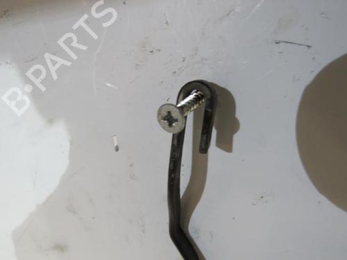 Used Front windshield wiper arm Front windshield wiper arm RENAULT CLIO I (B/C57_, 5/357_) 1.9 D (B/C/S576, B/C/S57L) (64 hp) 25086259 25086259