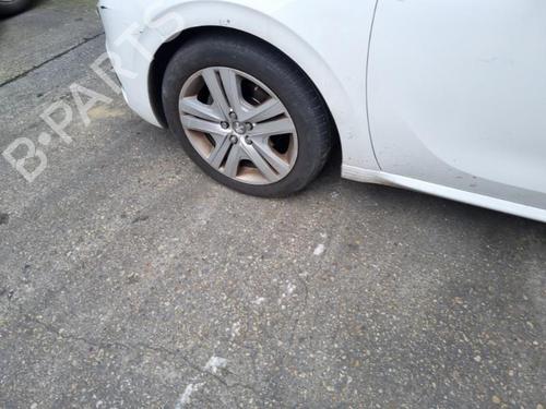 Left taillight PEUGEOT 208 I (CA_, CC_) 1.6 BlueHDi 100 | BP25099499C34 