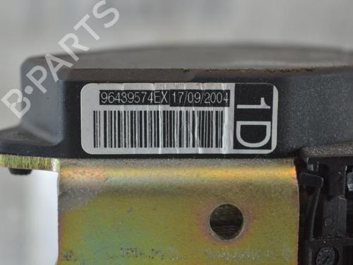 Used Front right seatbelt Front right seatbelt 25086910 25086910