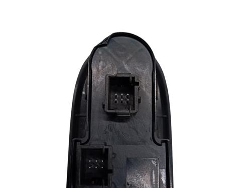 Used Left front window switch Left front window switch CITROËN C3 II (SC_) 1.4 VTi 95 (95 hp) 32981752 32981752