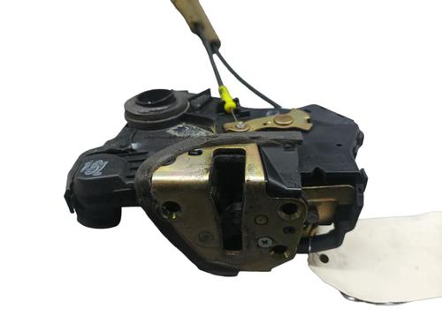 Used Front left lock TOYOTA COROLLA Saloon (_E12_) 2.0 D-4D (CDE120_, CDE120R) (116 hp) 25103389