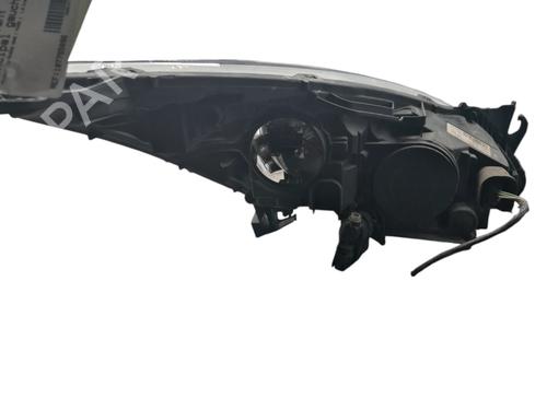 Left headlight PEUGEOT 5008 (0U_, 0E_) 1.6 HDi | BP26975263C28 