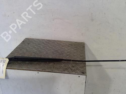 Used Front windshield wiper arm RENAULT LAGUNA III (BT0/1) 1.5 dCi (BT00, BT0A, BT0T, BT1J) (110 hp) 25078335