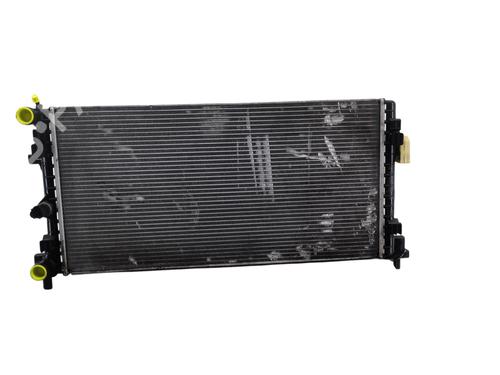 Used Water radiator VW POLO V (6R1, 6C1) 1.2 TSI 16V (90 hp) 32138991