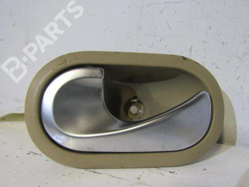 front-left-interior-door-handle-renault-modus-grand-modus-fjp0_-15-dci-fp0d-jp0d-8200323762-2004-10598805 main image
