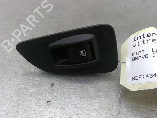 Used Left rear window switch FIAT BRAVO II (198_) 1.6 D Multijet (198AXH1B) (105 hp) 25093768