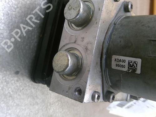 Used ABS pump FIAT 500L (351_, 352_) 1.3 D Multijet (199LXY1A, 199LXY11) (84 hp) 25093266