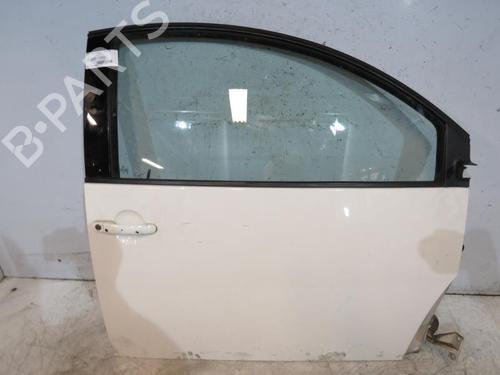 Porte avant droite VW NEW BEETLE (9C1, 1C1) 1.9 TDI (90 hp) 25109704