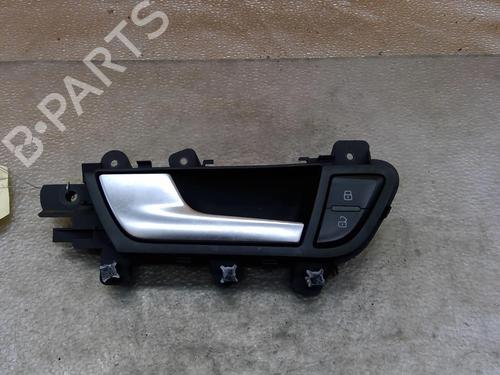 Venstre fortil invendig håndtag AUDI A4 B8 (8K2) 3.0 TDI quattro (240 hp) 25110898