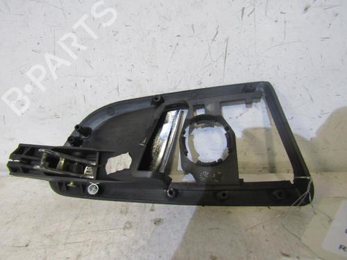 Used Front left interior door handle SKODA OCTAVIA I (1U2) 1.9 TDI (90 hp) 25107057