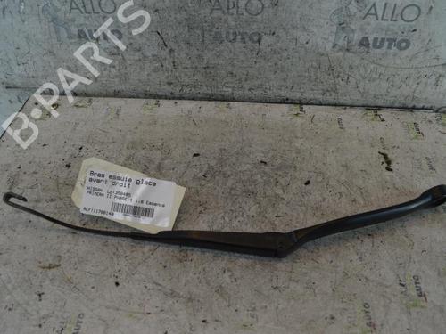 Used Front windshield wiper arm NISSAN PRIMERA (P11) 1.6 16V (99 hp) 25086664