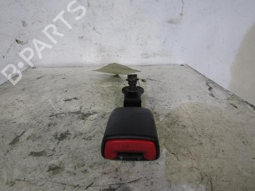 Used Seat buckle TOYOTA COROLLA Verso (ZER_, ZZE12_, R1_) 2.0 D-4D (CUR10_, CUR10R) (116 hp) 25105925