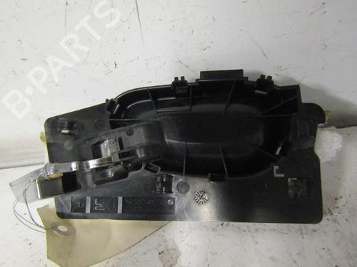 Used Rear right interior door handle Rear right interior door handle PEUGEOT 307 (3A/C) 1.6 16V (109 hp) 25068827 25068827