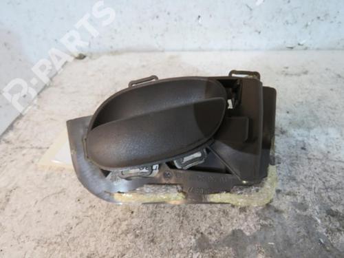 Used Front right interior door handle Front right interior door handle PEUGEOT 206 Hatchback (2A/C) 1.1 i (60 hp) 10606148 10606148