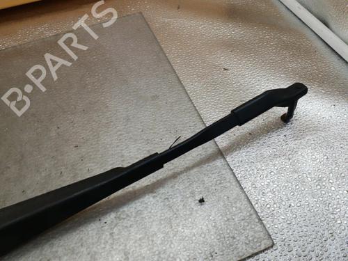 Used Front windshield wiper arm Front windshield wiper arm 37749355 37749355