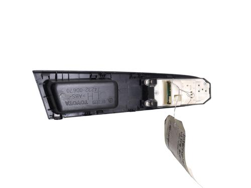 Used Left front window switch Left front window switch TOYOTA YARIS (_P13_) 1.3 (NSP130_, NSP130) (99 hp) 32325550 32325550
