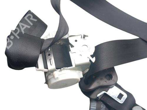rear-right-seatbelt-citroen-c4-cactus-2014-25099096 main image