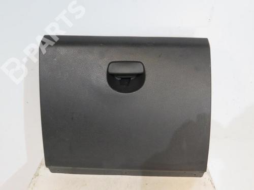glove-box-dacia-sandero-ii-15-dci-2012-10601442 main image