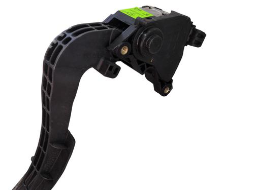 pedal-renault-megane-iv-hatchback-b9amn_-2015-32685788 main image