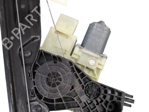 Front right window mechanism PEUGEOT 308 II (LB_, LP_, LW_, LH_, L3_) 1.2 THP 130 | BP28567571C23 