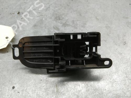 Used Front left interior door handle NISSAN MICRA III (K12) 1.2 16V (65 hp) 25088541